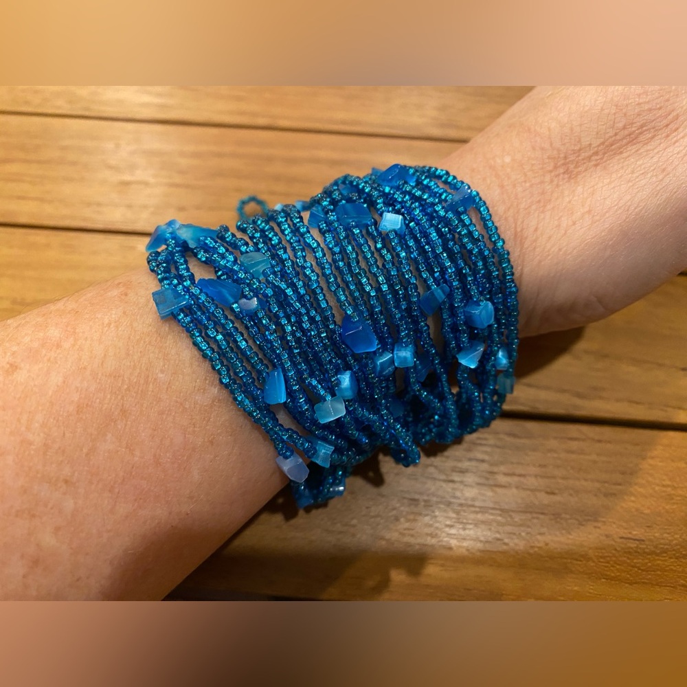 Turquoise beaded bracelet